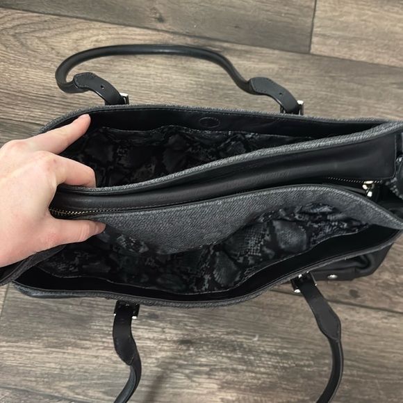 Rare Find Tumi Wool Blend Large Shoulder Laptop Bag - Picture 7 of 11